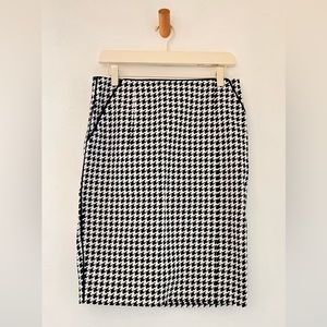 H&M White and Blue Pencil Skirt